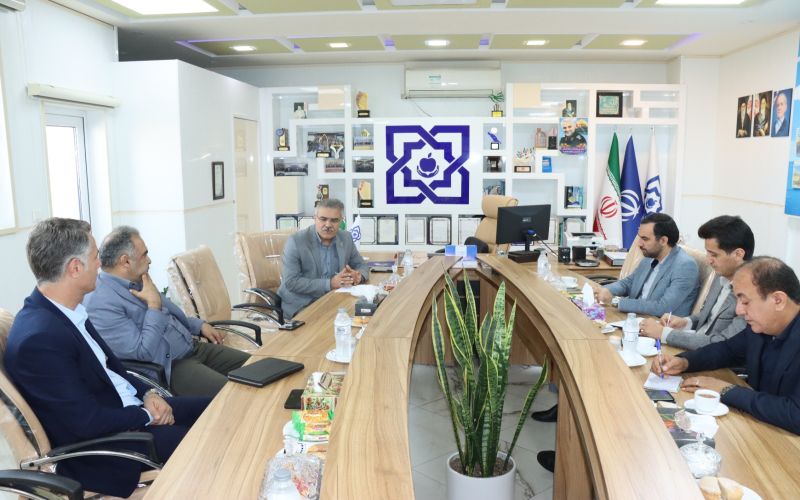 جلسه هماهنگی اجرای جشنوارههای ورزش همگانی محلهمحور (طرح سپاس)* با هدف ترویج سبک زندگی سالم و توسعه فعالیتهای ورزشی در محلات، در ادارهکل بیمه سلامت استان بوشهر برگزار شد.