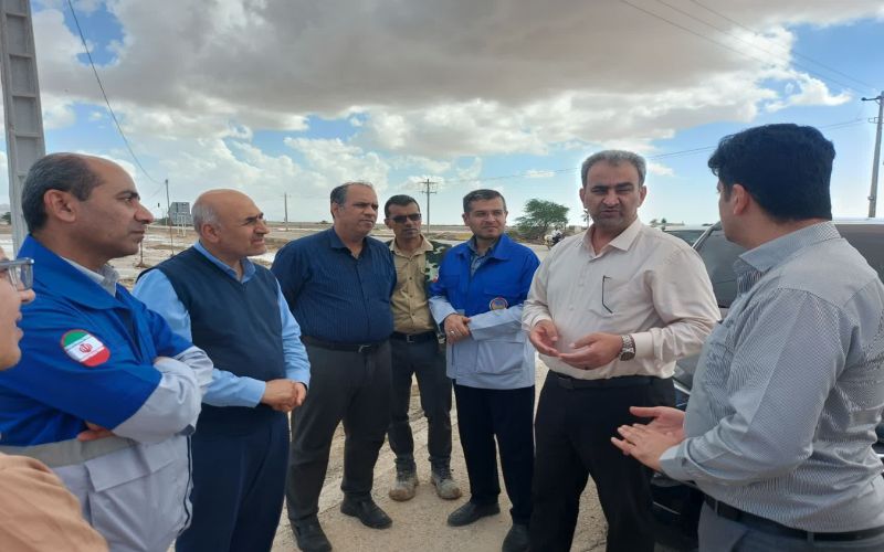 بازدید میدانی معاون عمرانی استاندار بوشهر از روستاهای آسیبدیده دشتی پس از بارندگیهای شدید