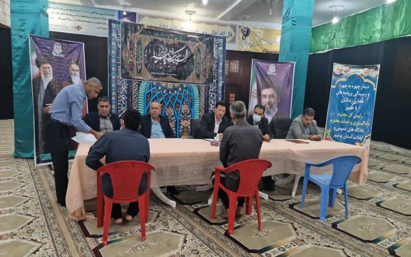 مهدی مهرانگیز، رئیس کل دادگستری استان بوشهر، در جریان بازدید ۵ ساعته خود از زندان برازجان به همراه مدیرکل زندان‌ها، دادستان دشتستان و معاون دادگستری استان