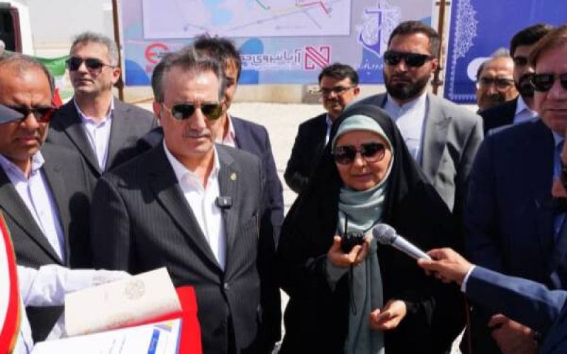 عملیات اجرایی پروژه برق‌رسانی به مجتمع بندری نگین بوشهر آغاز شد