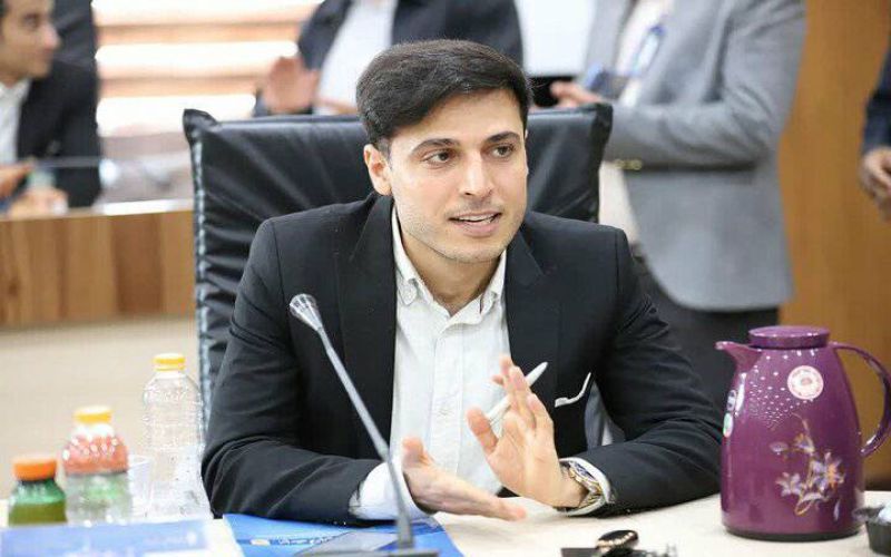 واکنش مالک باشگاه شاهین بندرعامری به شایعه لغو بازیهای لیگ دسته دو 