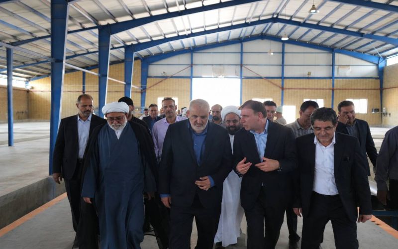 بازدید وزیر نیرو از آب‌شیرین‌کن ۲۳ هزار مترمکعبی سیراف- جم