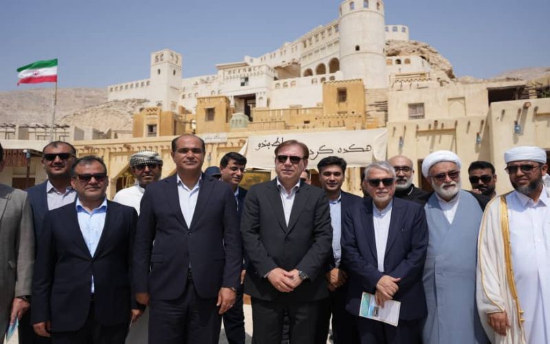 اقامتگاه سنتی قلعه نصوری با حضور وزیر میراث فرهنگی و استاندار بوشهر به بهرهبرداری رسید